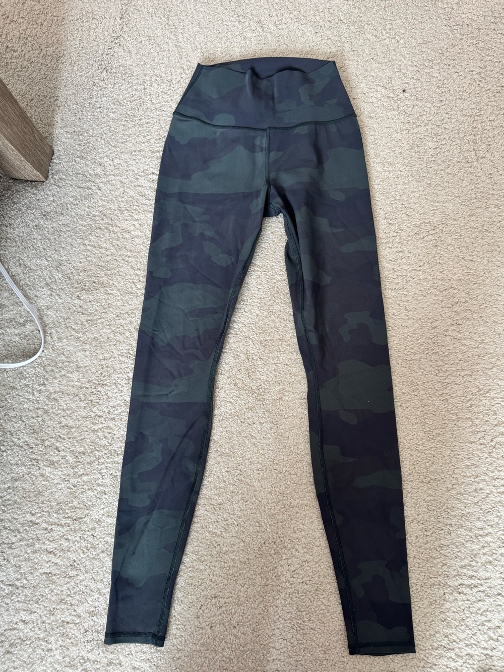 Alo camo vapor legging, like new, S